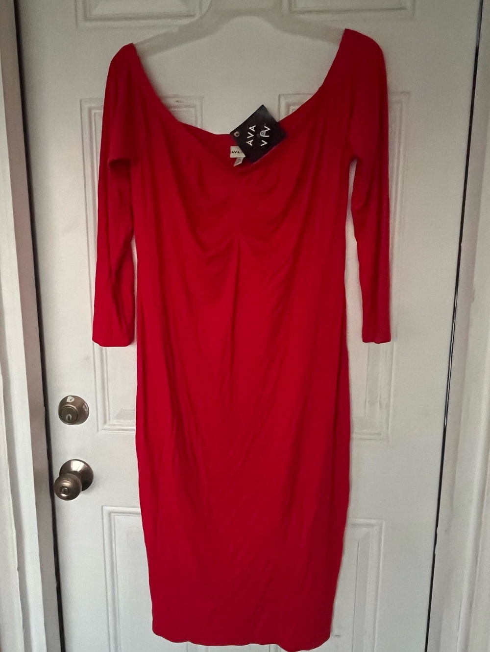 Plus size Ava &Viv Red Off-Shoulder Bodycon Dress size 2X. New with tags 🏷️
